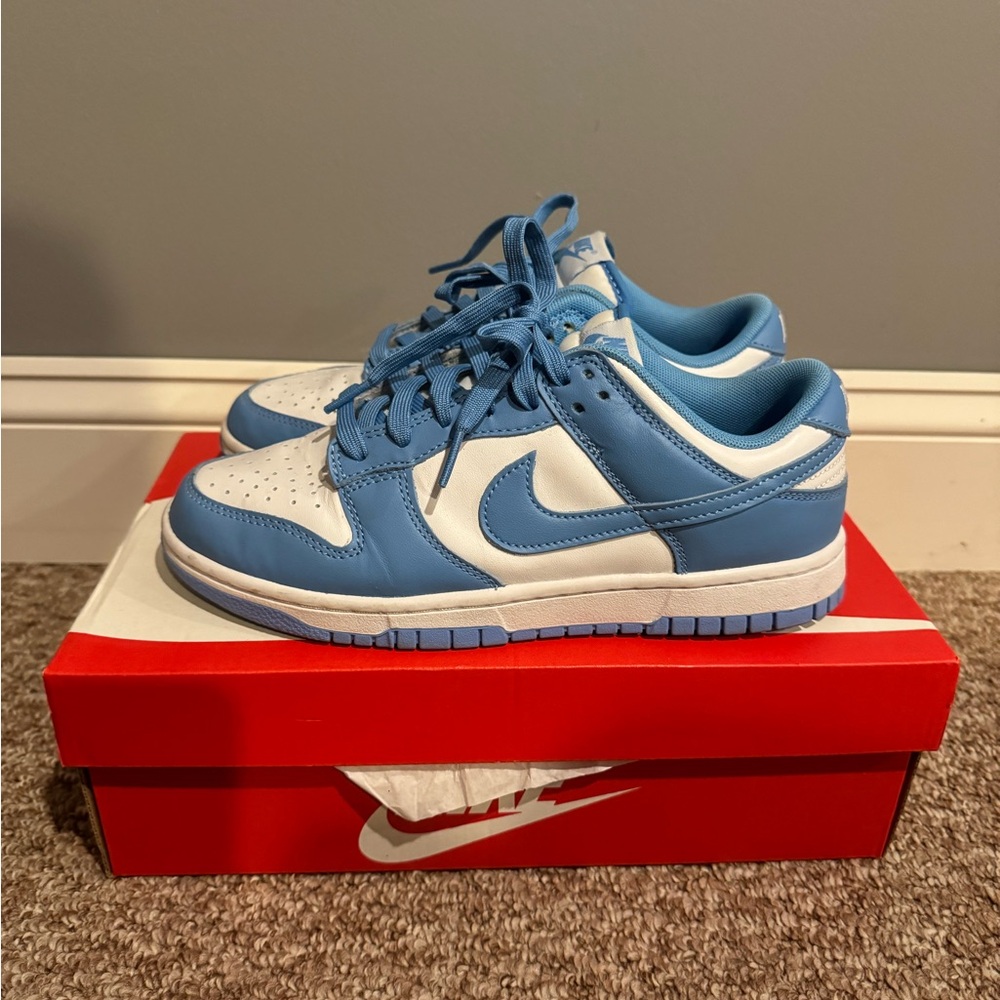 UNC Nike Dunk Low size 7M/8.5W